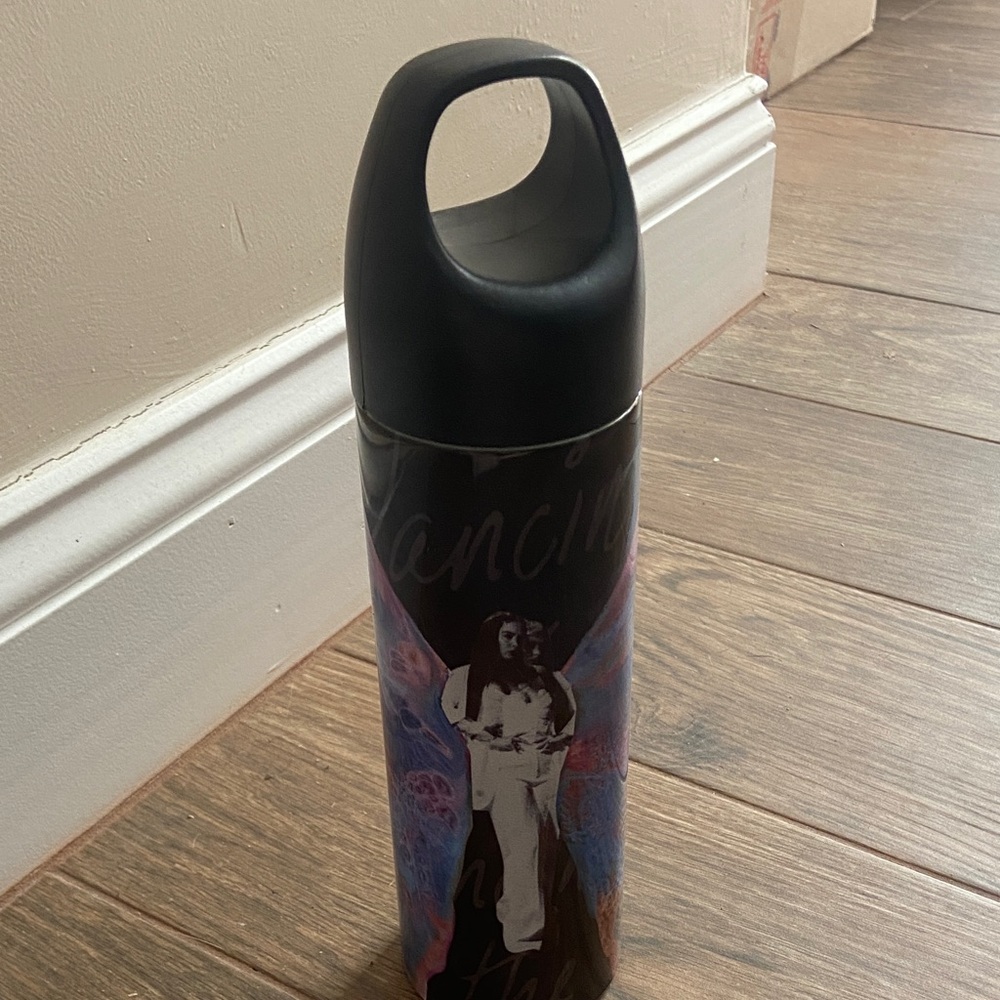 🧡 Demi Lovato water bottle